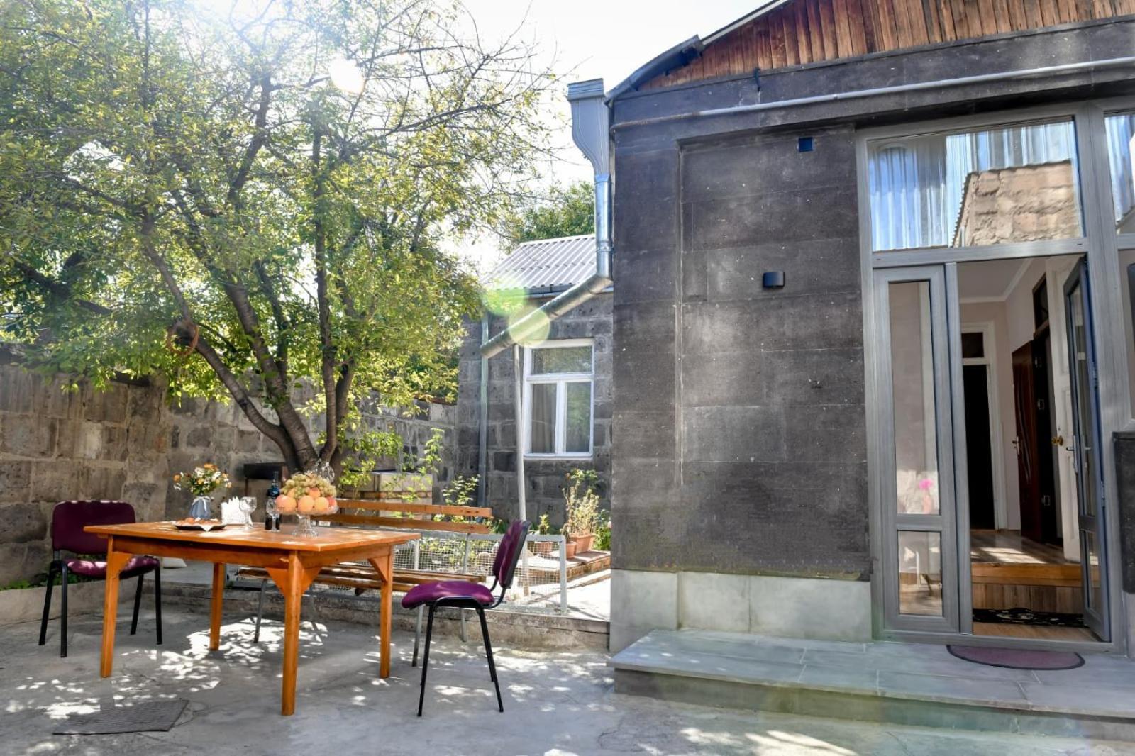 Guest House David'S B&B ギュムリ エクステリア 写真